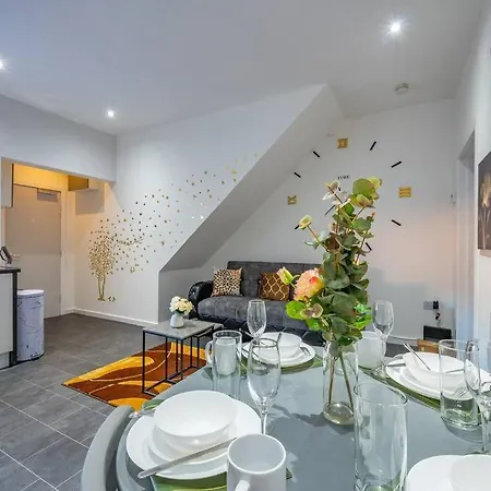 F2Kr - Stylish Home With Free Parking And Wifi شقة ليدز