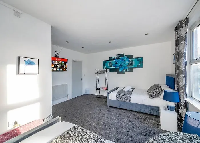 Lägenhet *372kr* For Your Relaxed & Cosy + Free Parking + Free Fast Wifi * *